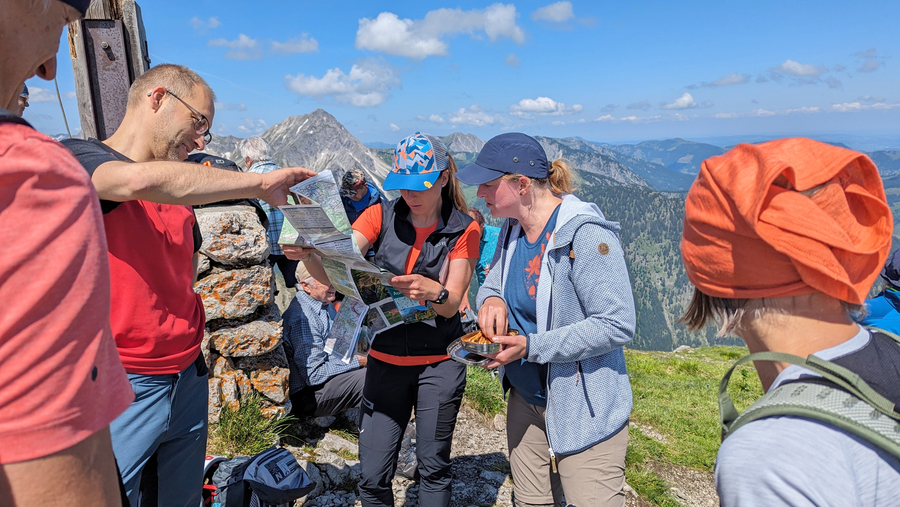 Kartenlesen auf der Sulzspitze