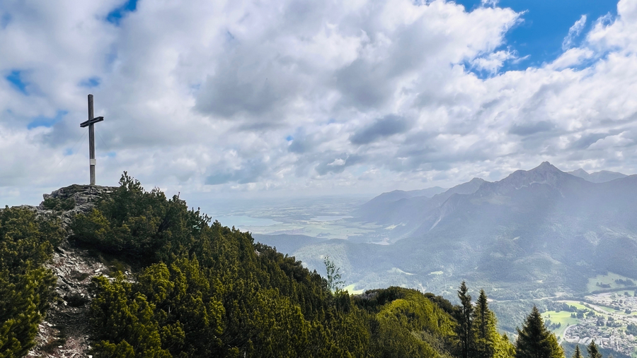 Der Gipfel zum Greifen nah Der Gipfel zum Greifen nah